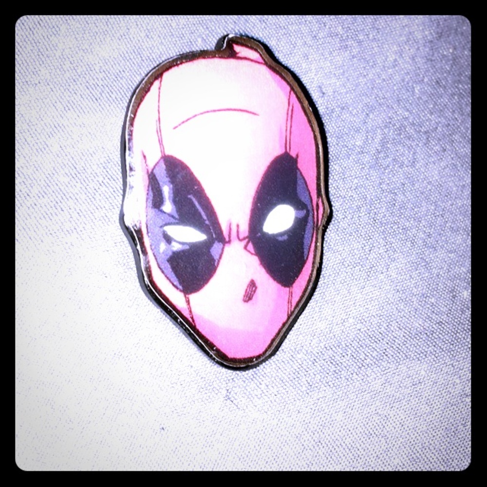 Deadpool pin